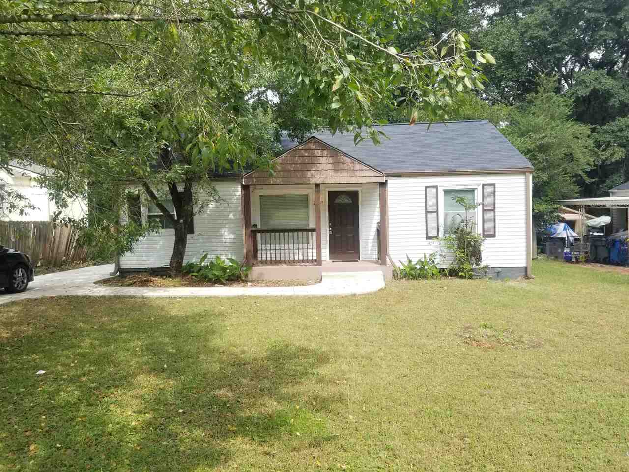 2467 Calvin Avenue East Point GA 30344