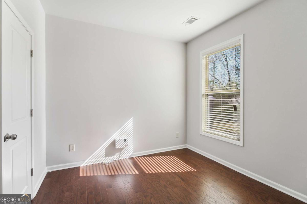 5090 Breezewood Circle Alpharetta GA 30004