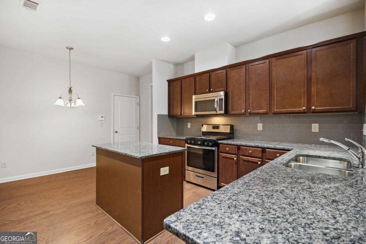 5090 Breezewood Circle Alpharetta GA 30004