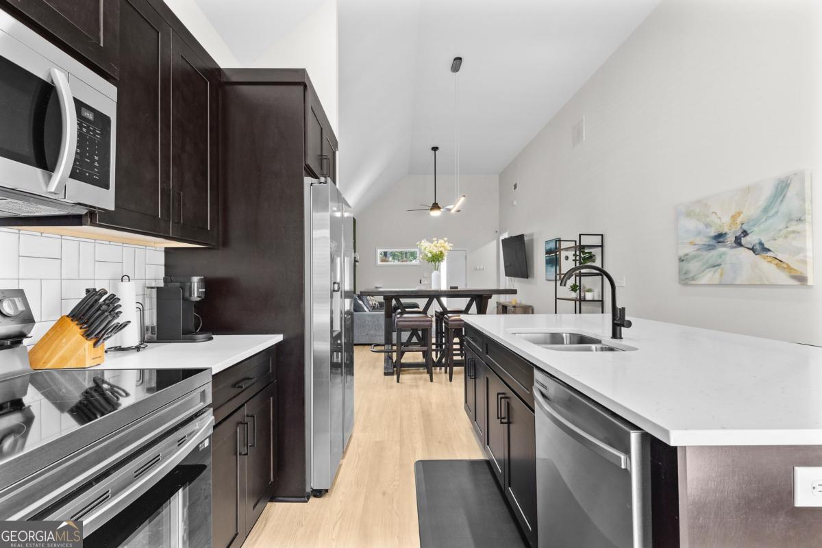 624 Robert Street NW Atlanta GA 30318