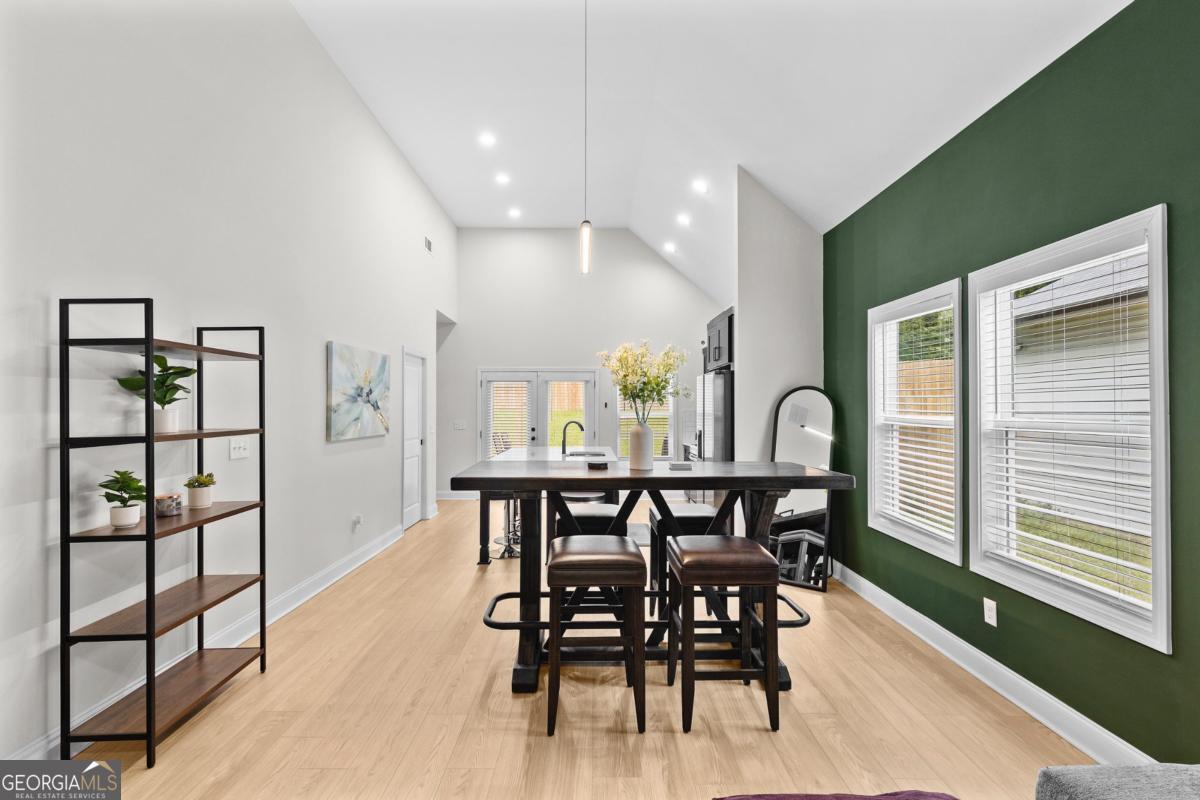 624 Robert Street NW Atlanta GA 30318