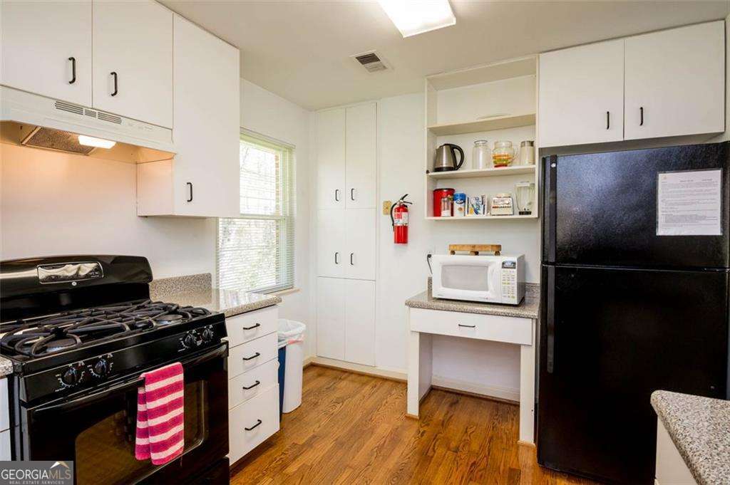 1538 Beech Valley Way Atlanta GA 30306