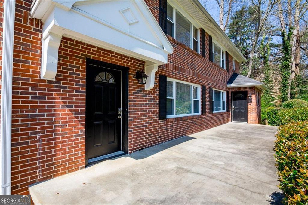 1538 Beech Valley Way Atlanta GA 30306