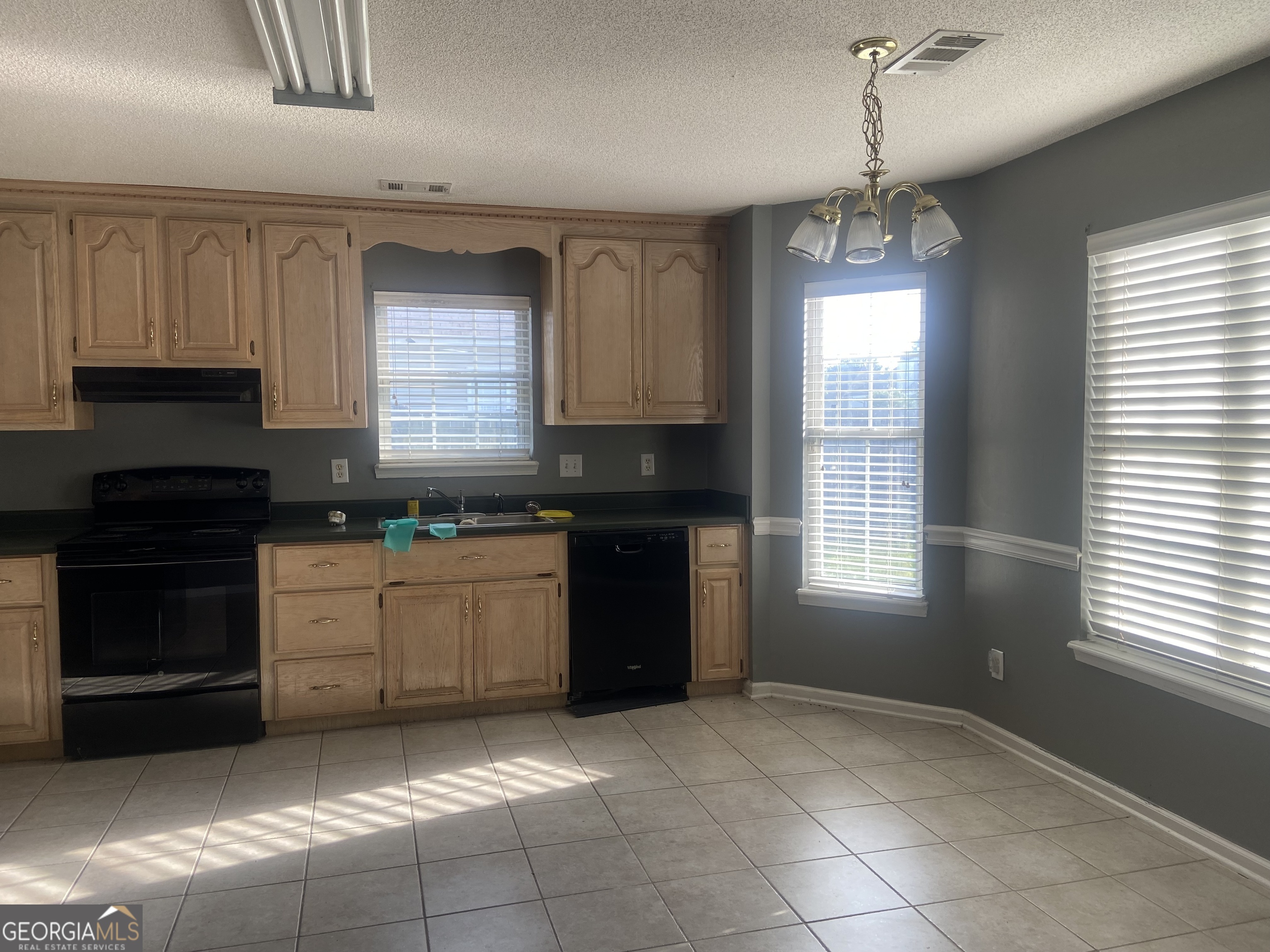 105 Luster Court Warner Robins GA 31088