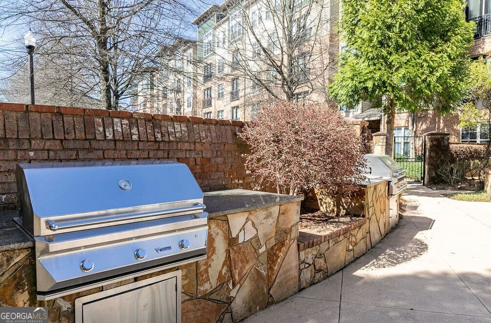 1000 Ashwood Parkway Dunwoody GA 30338