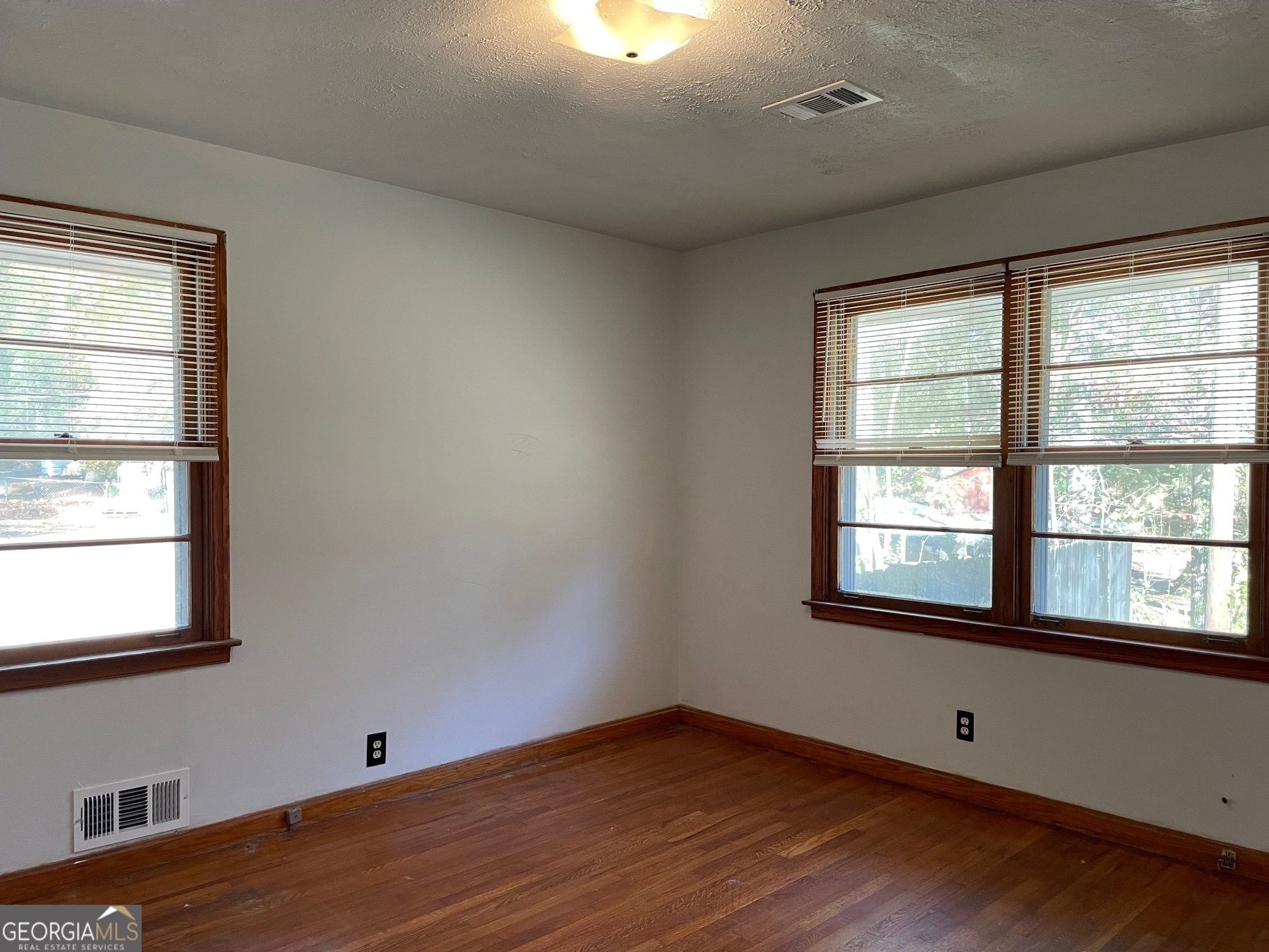 4243 Ervin Circle Forest Park GA 30297