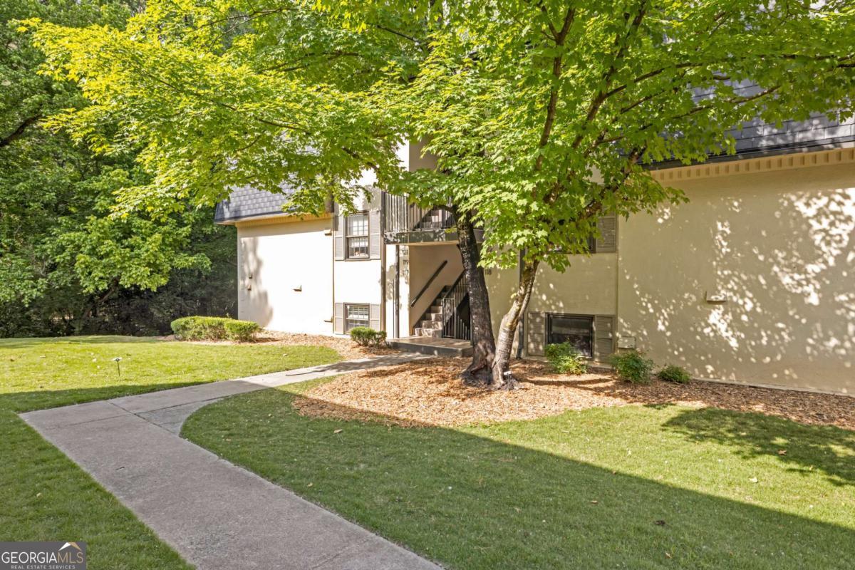 118 Lablanc Way NW Atlanta GA 30327