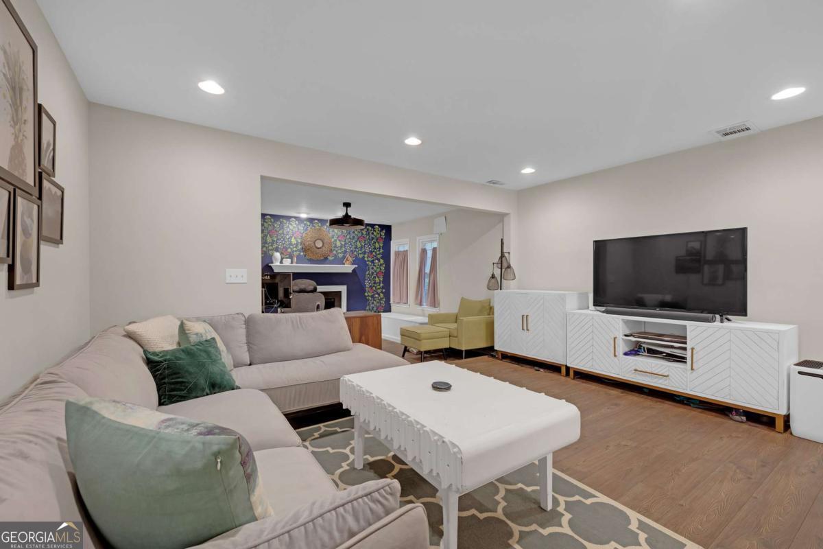 118 Lablanc Way NW Atlanta GA 30327