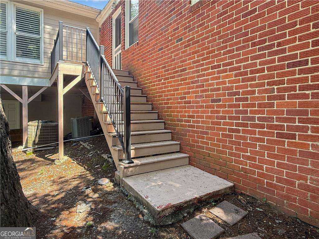 656 Timm Valley Road NE Atlanta GA 30305