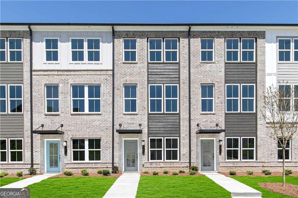 1422 Creekside Circle NW Atlanta GA 30318
