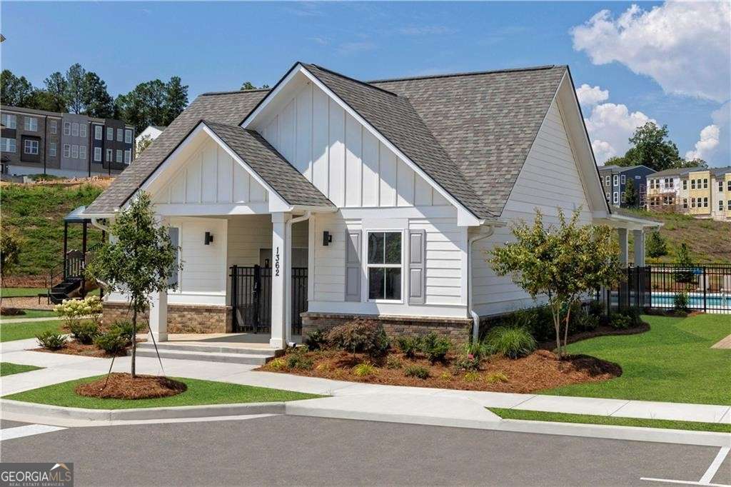 1422 Creekside Circle NW Atlanta GA 30318