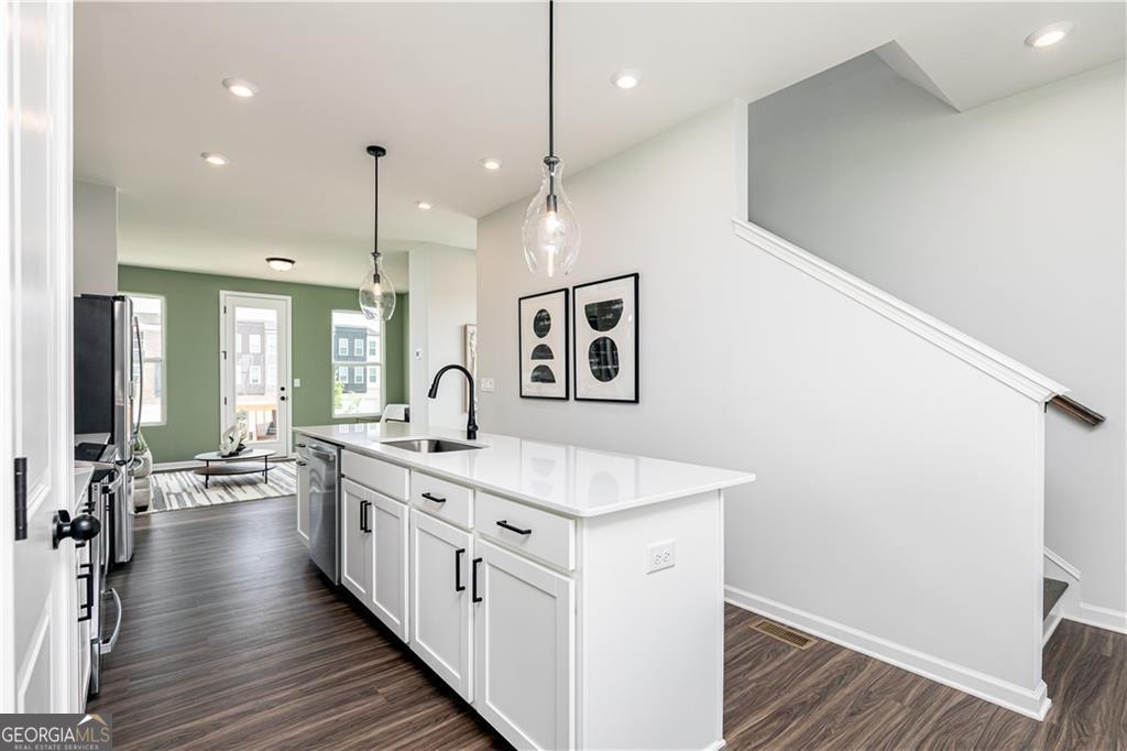 1422 Creekside Circle NW Atlanta GA 30318