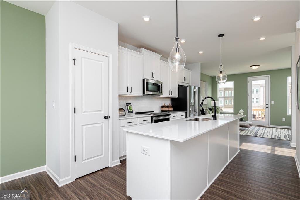 1422 Creekside Circle NW Atlanta GA 30318