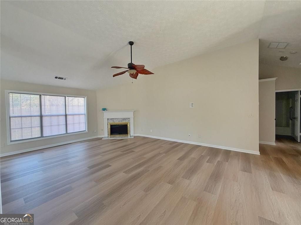 902 Conners Cove NW Lawrenceville GA 30044