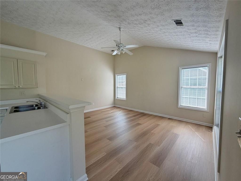 902 Conners Cove NW Lawrenceville GA 30044