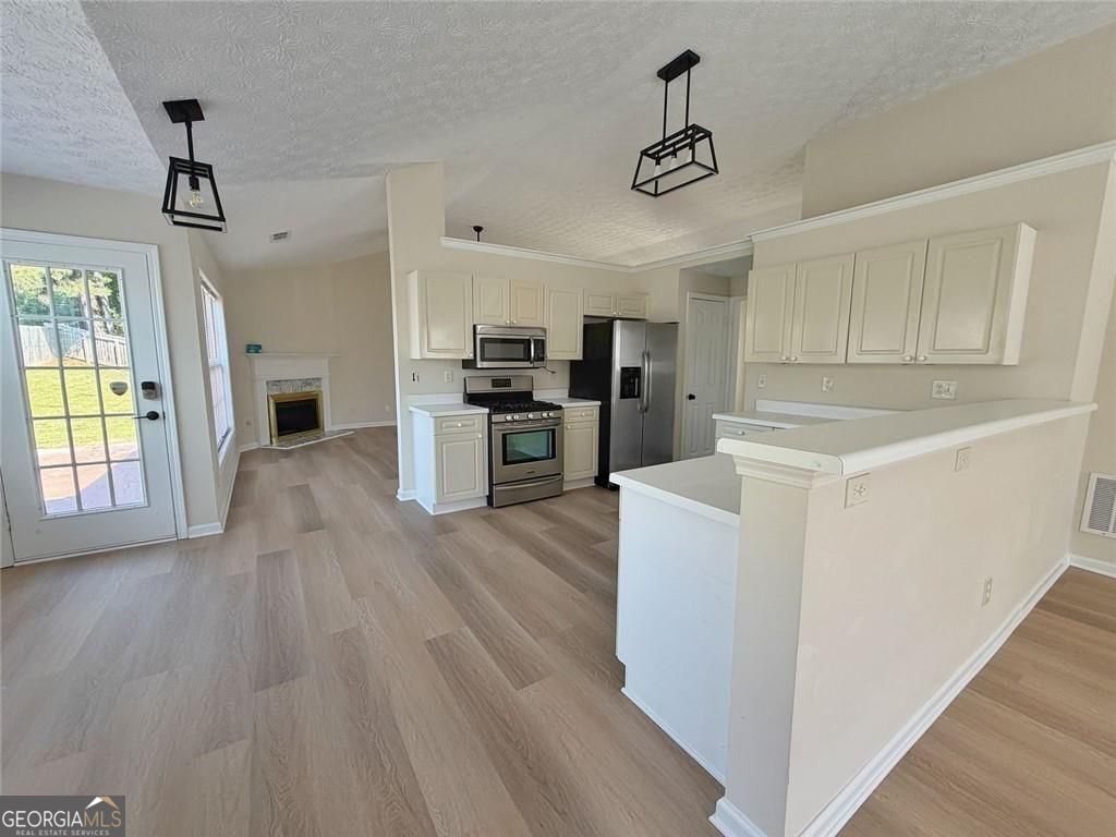 902 Conners Cove NW Lawrenceville GA 30044