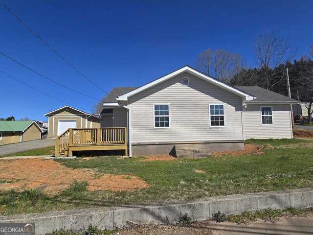 305 Kingtown Street Mccaysville GA 30555