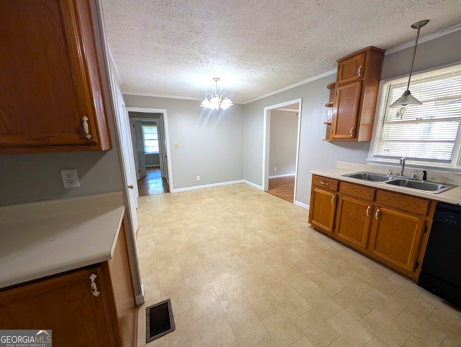 218 Wallis Street Jonesboro GA 30236