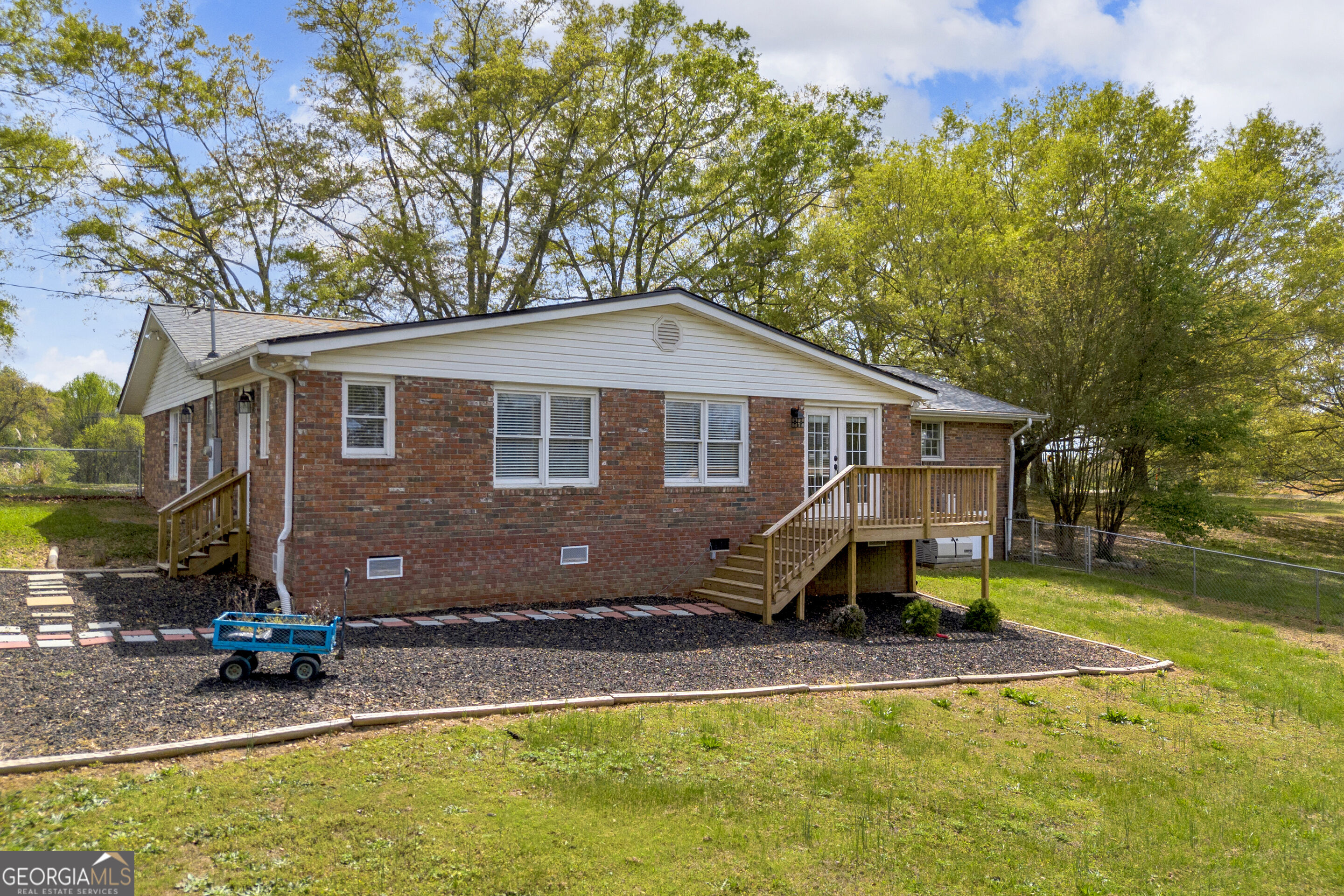 450 N Clarks Creek Road Martin GA 30557