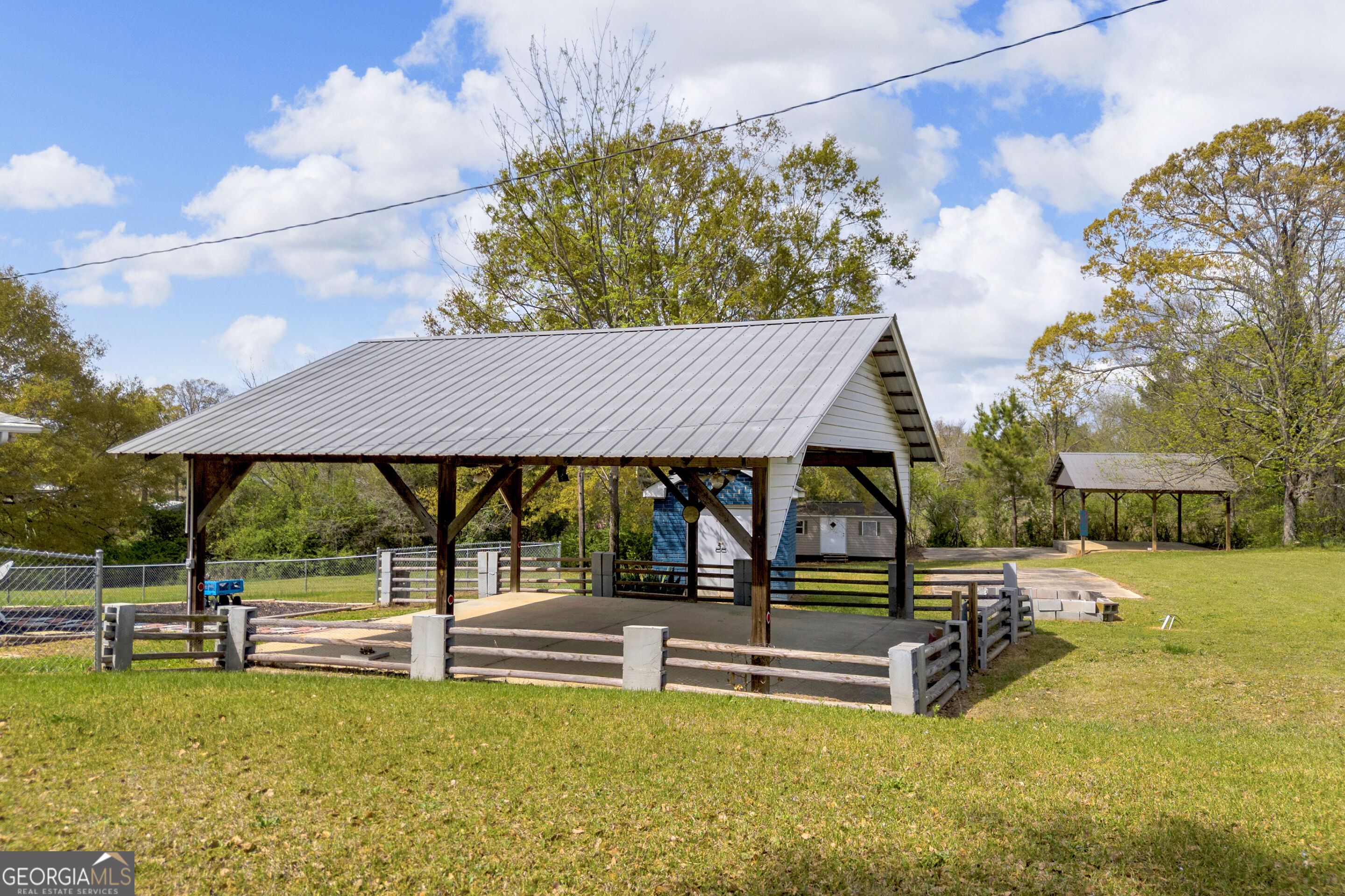 450 N Clarks Creek Road Martin GA 30557