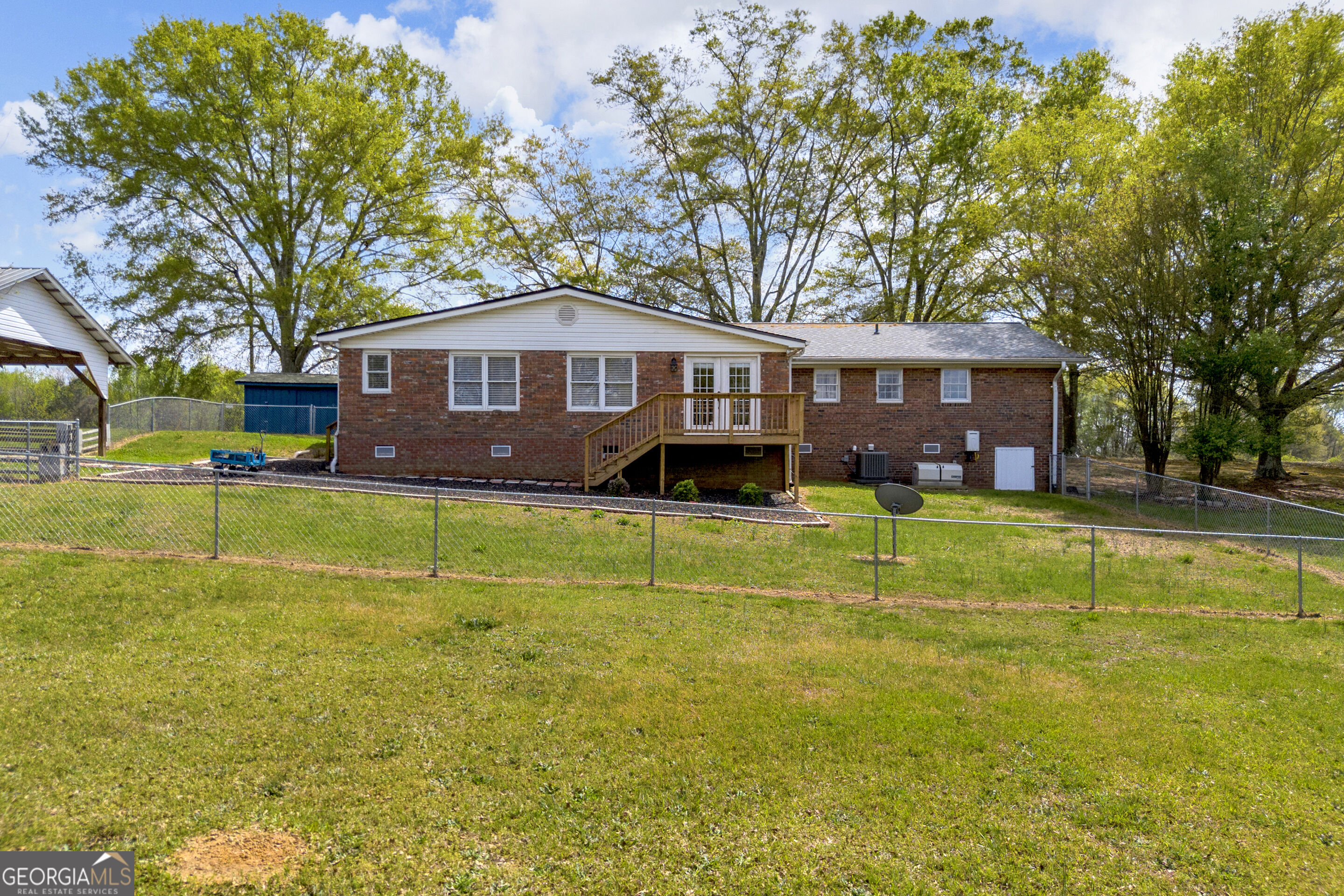 450 N Clarks Creek Road Martin GA 30557