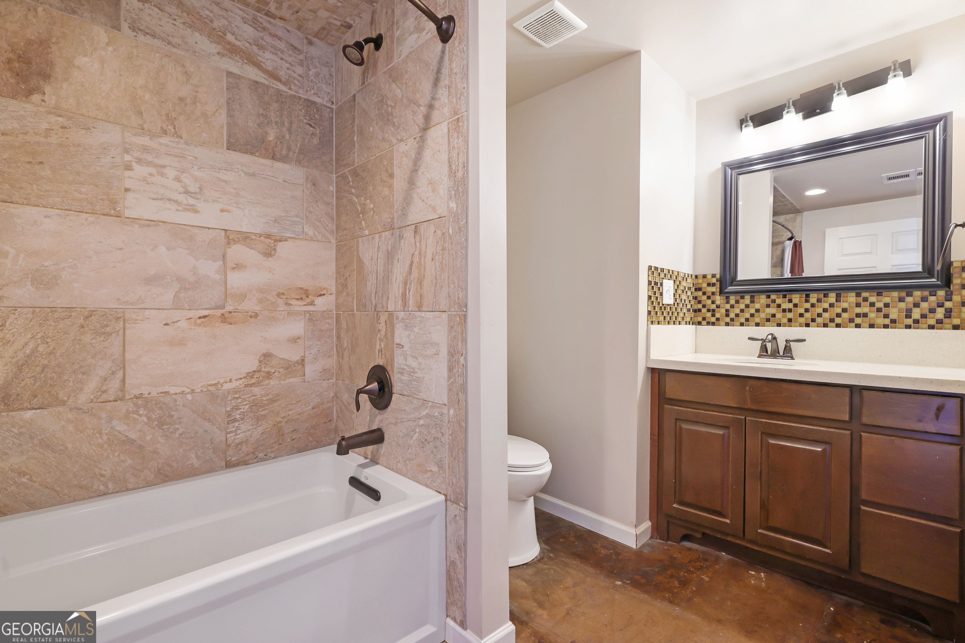 121 Grace Trace Lizella GA 31052