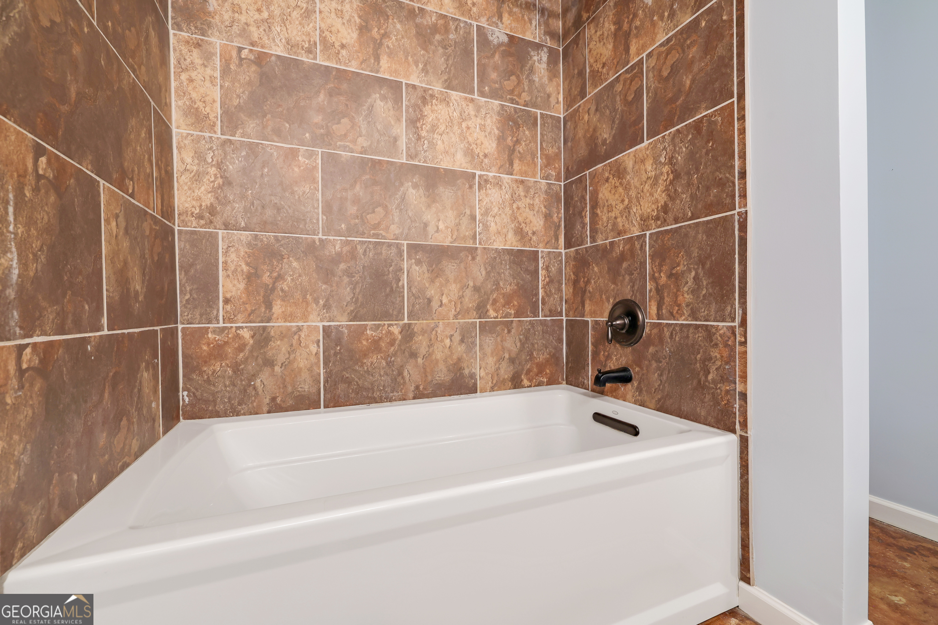 121 Grace Trace Lizella GA 31052