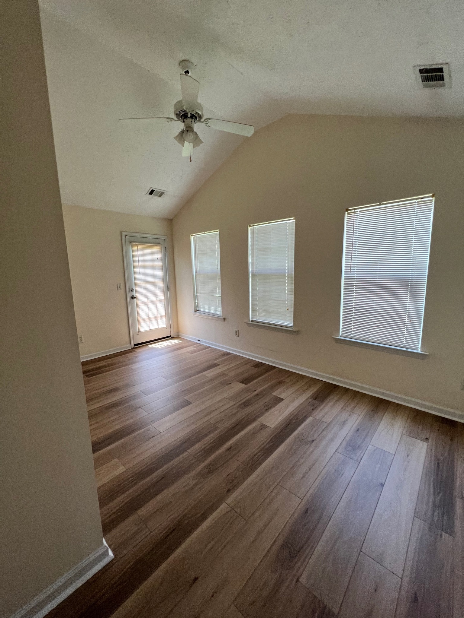 3769 Stagecoach Pass Ellenwood GA 30294