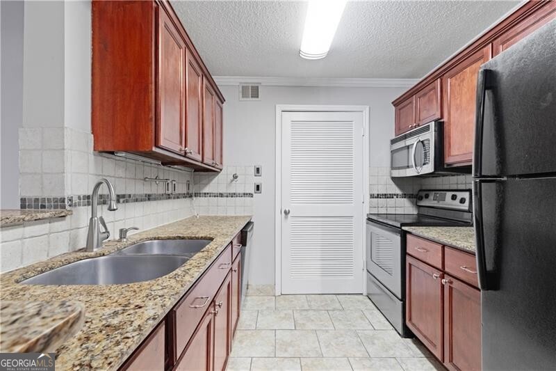 640 Granville Court Atlanta GA 30328