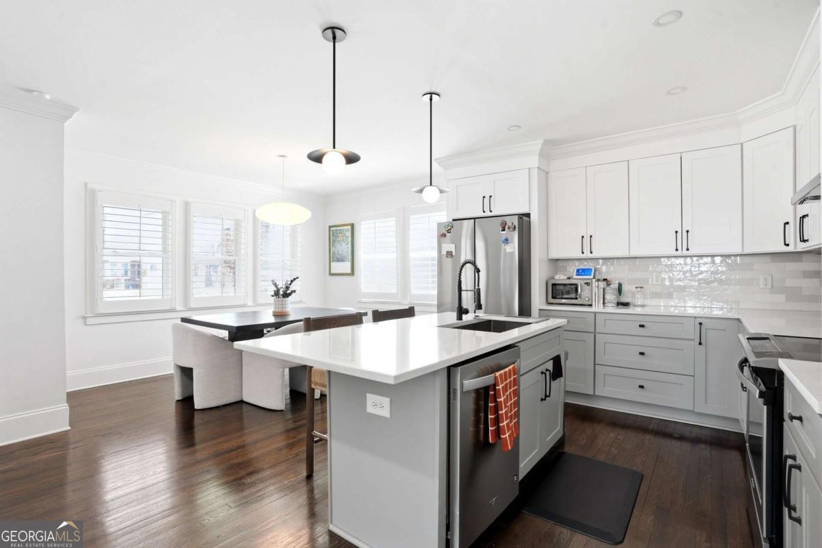 496 Shannon Drive SW Atlanta GA 30310
