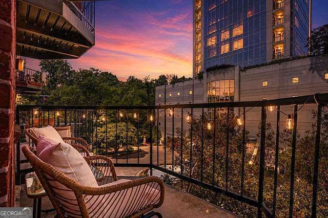 2840 Peachtree Road NW Atlanta GA 30305