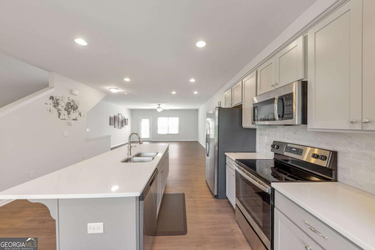 3625 Hawthorne Atlanta GA 30337