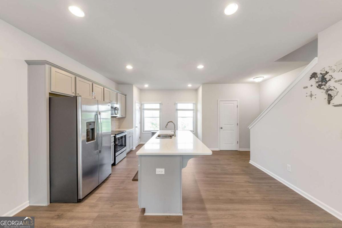 3625 Hawthorne Atlanta GA 30337
