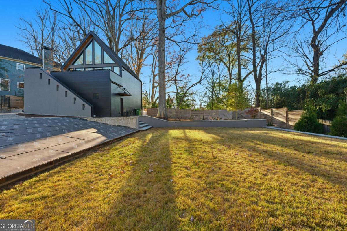1033 Reeder Circle NE Atlanta GA 30306