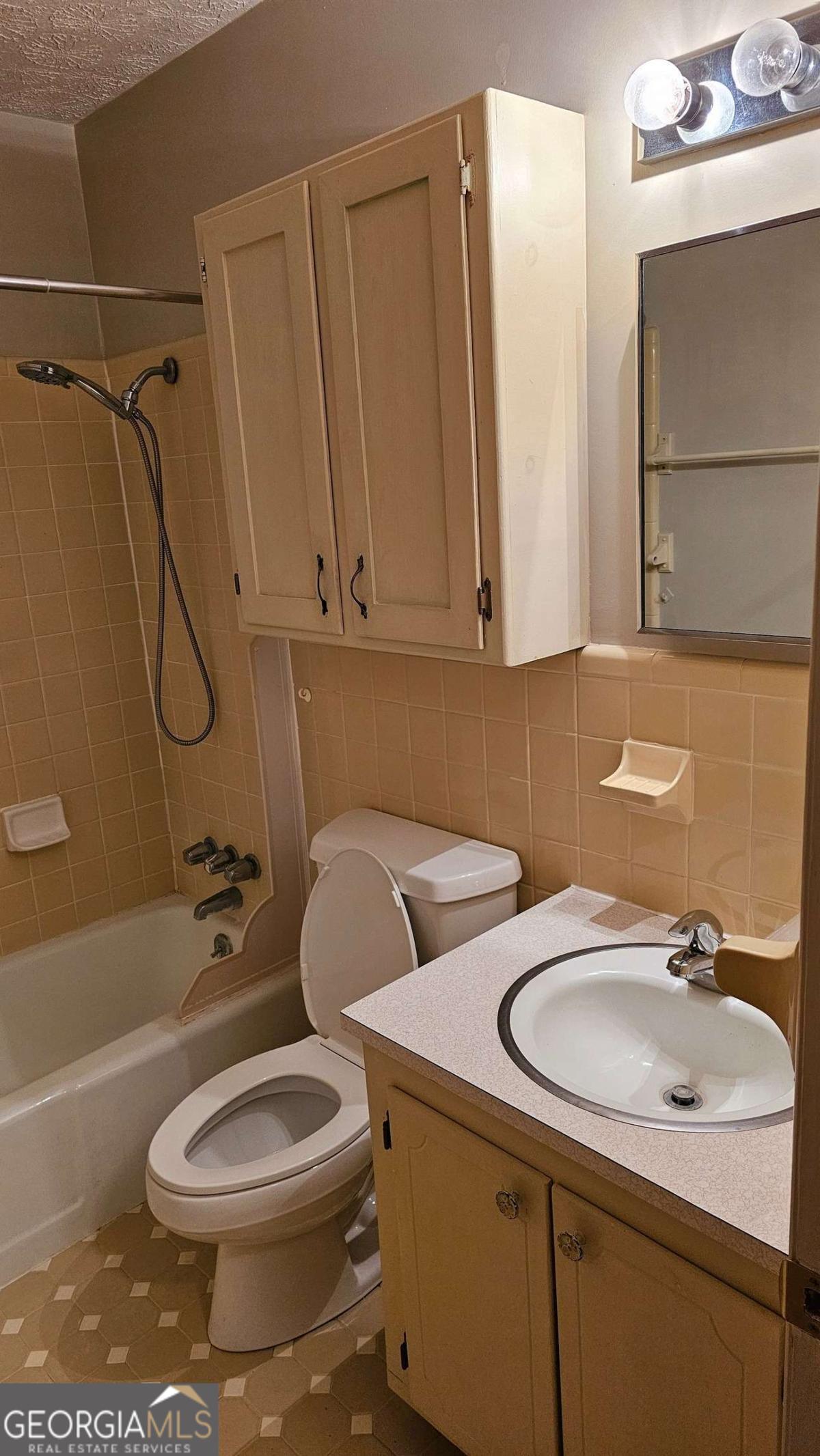 114 Holly Ross Cochran GA 31014
