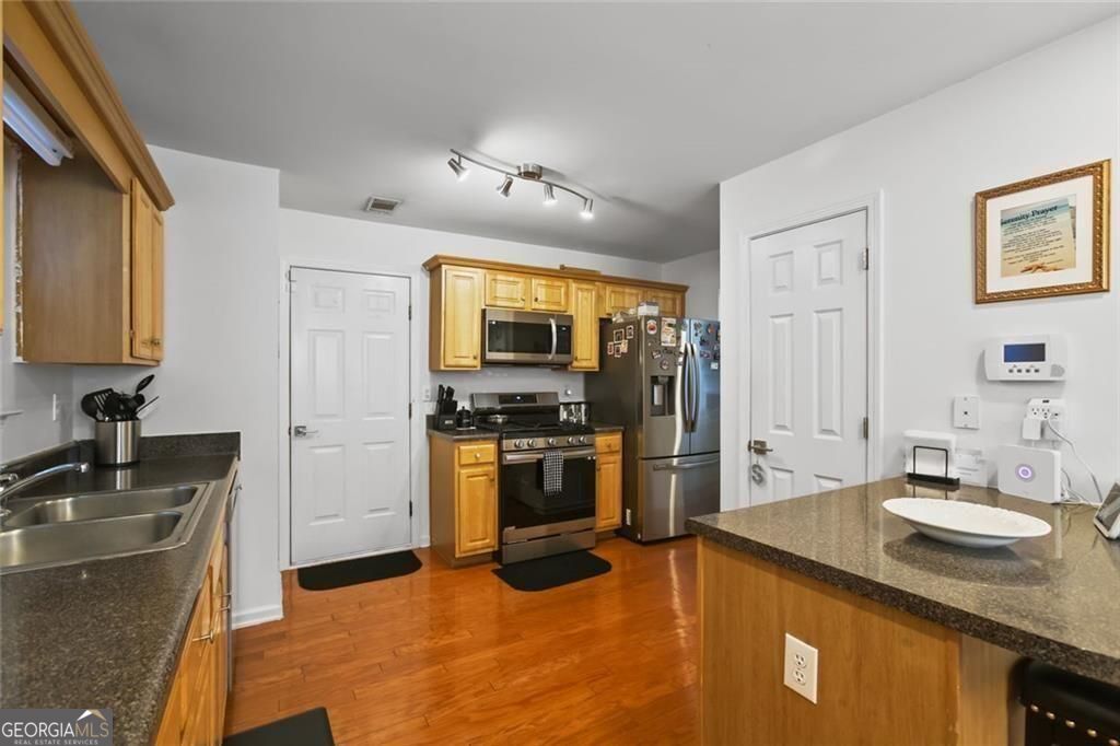 1464 Gates Circle Atlanta GA 30316