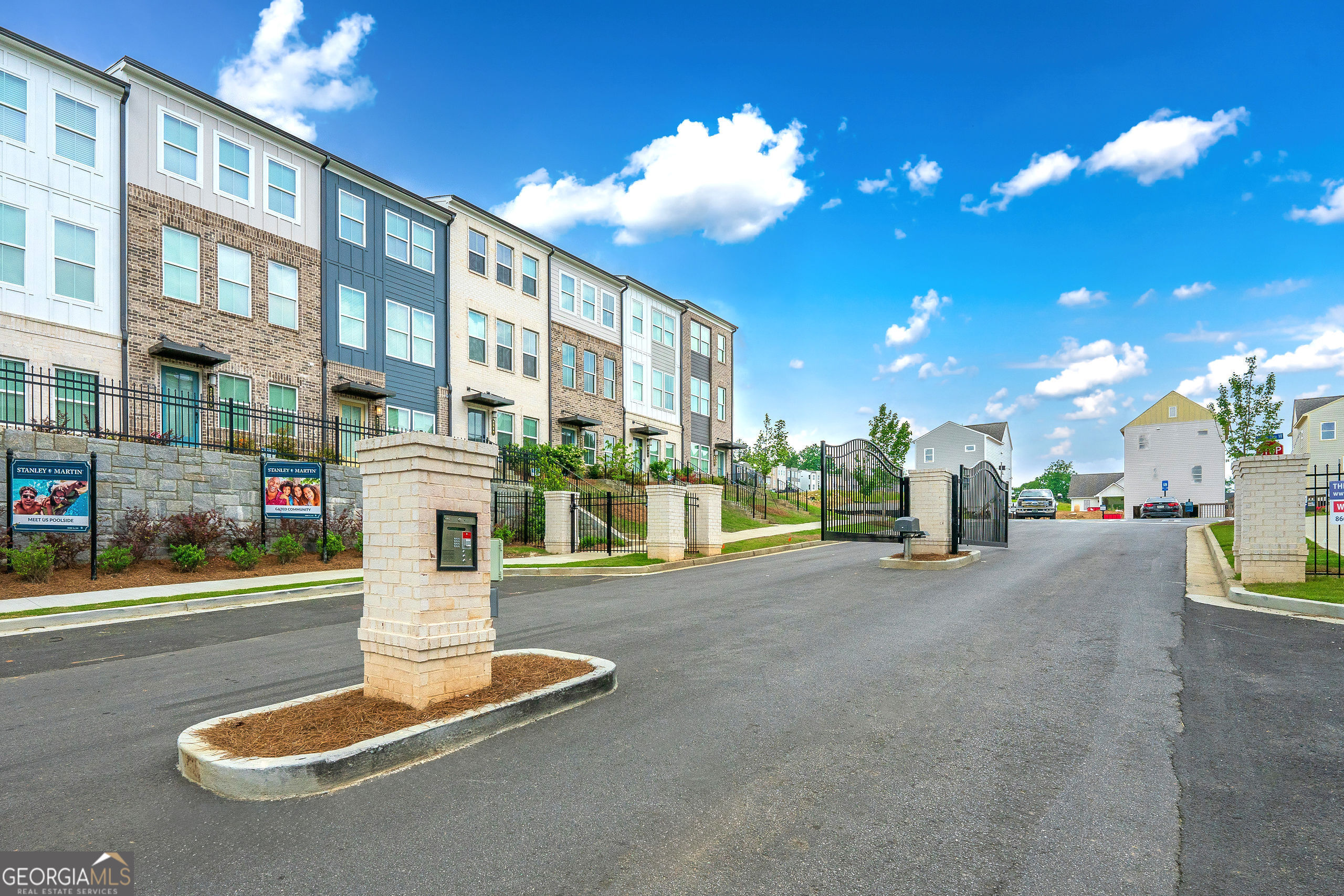 2688 Creekview Terrace NW Atlanta GA 30318