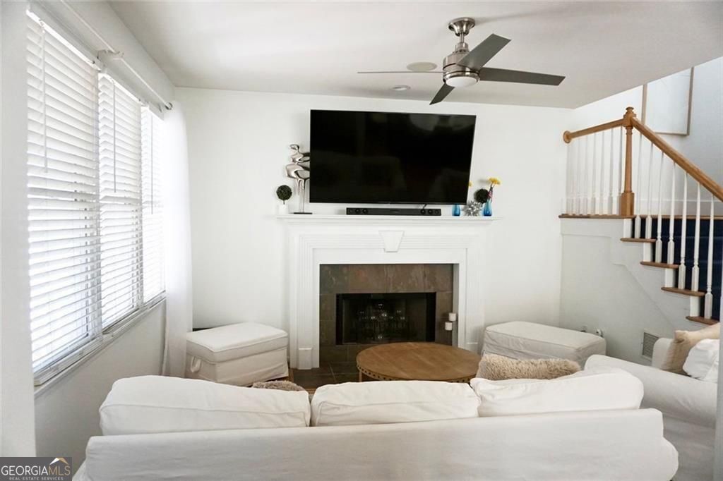 85 Hammock Place SE Atlanta GA 30312