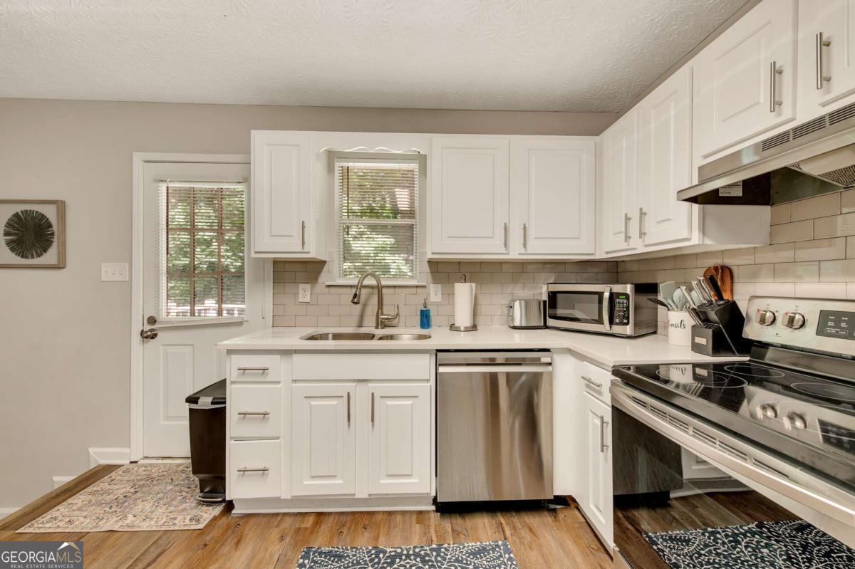 4375 Coopers Creek Drive SE Smyrna GA 30082