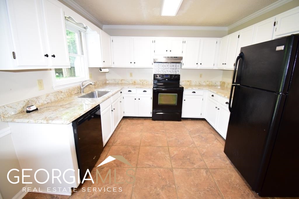 70 Covey Trail Newnan GA 30265