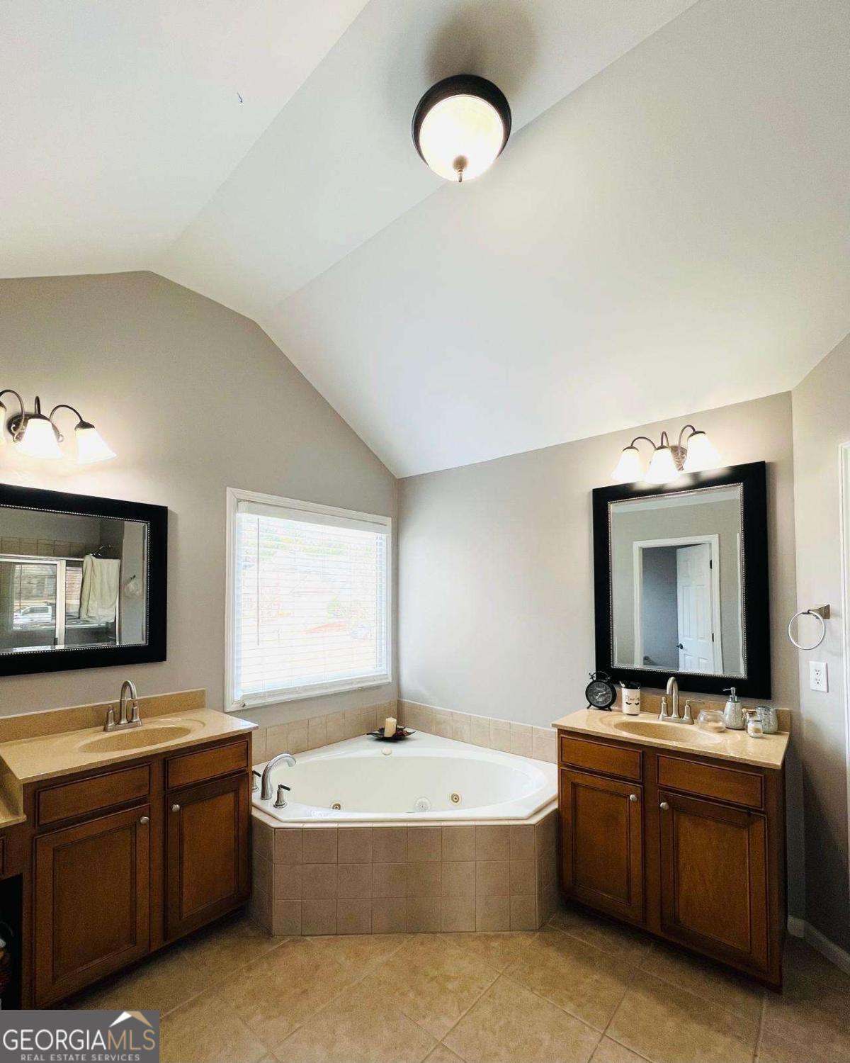 7437 Fireside Lane Flowery Branch GA 30542
