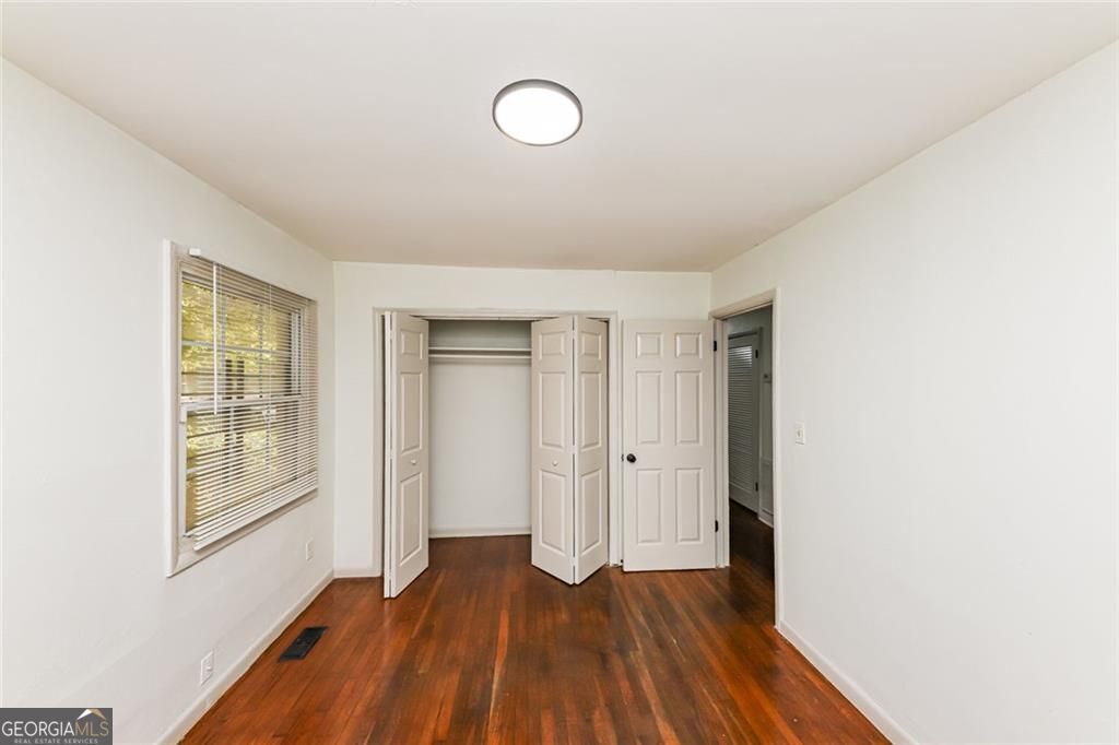 210 Oak Drive SE Atlanta GA 30354