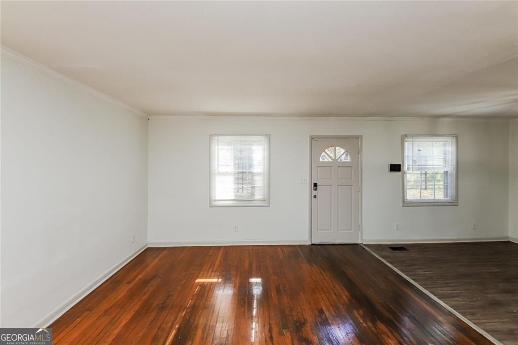 210 Oak Drive SE Atlanta GA 30354