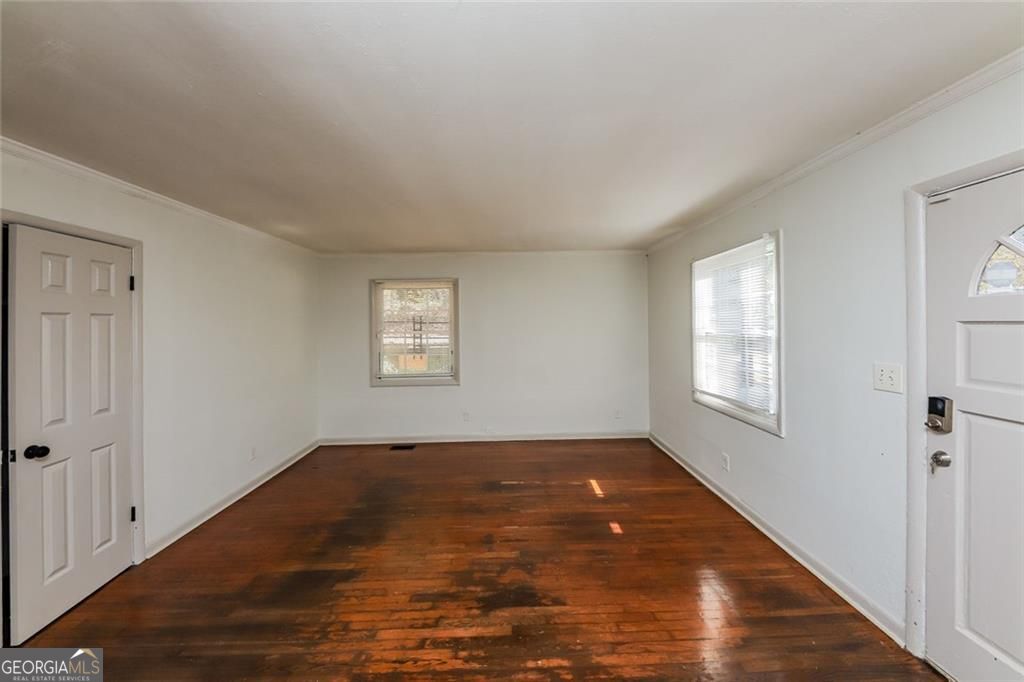210 Oak Drive SE Atlanta GA 30354