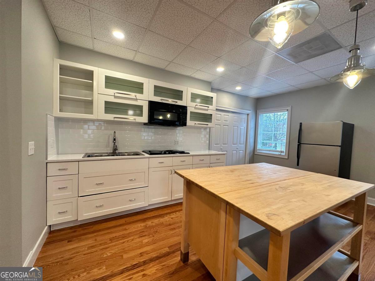 1051 Parkside Commons Greensboro GA 30642