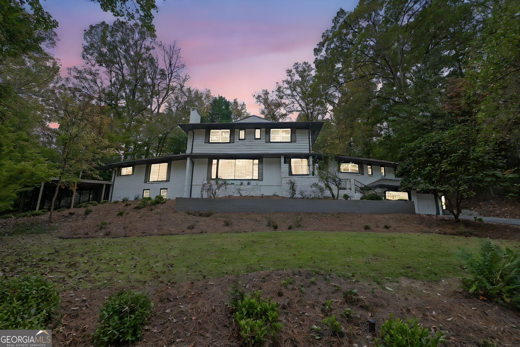 3018 W Pine Valley Road NW Atlanta GA 30305