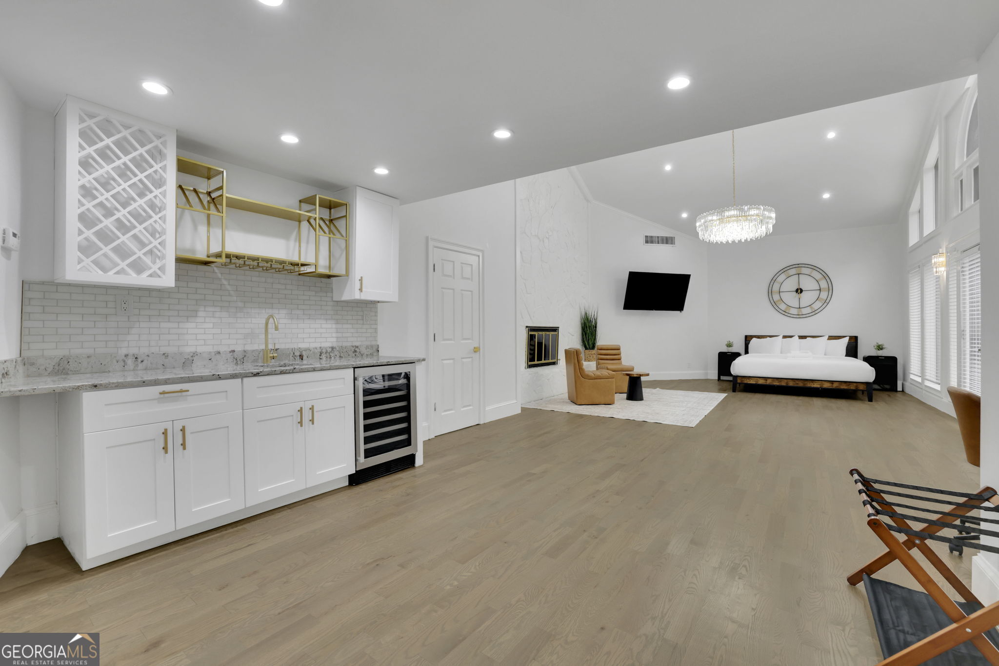 3018 W Pine Valley Road NW Atlanta GA 30305