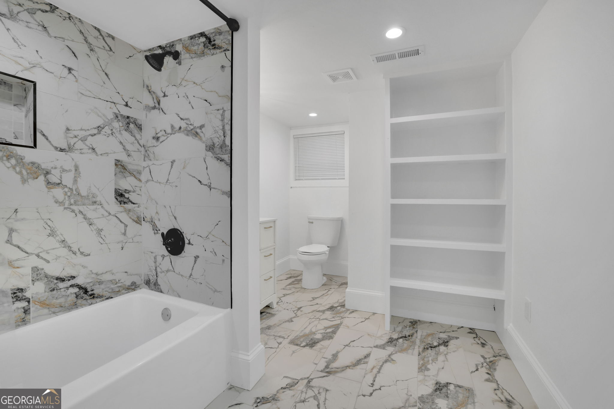3018 W Pine Valley Road NW Atlanta GA 30305