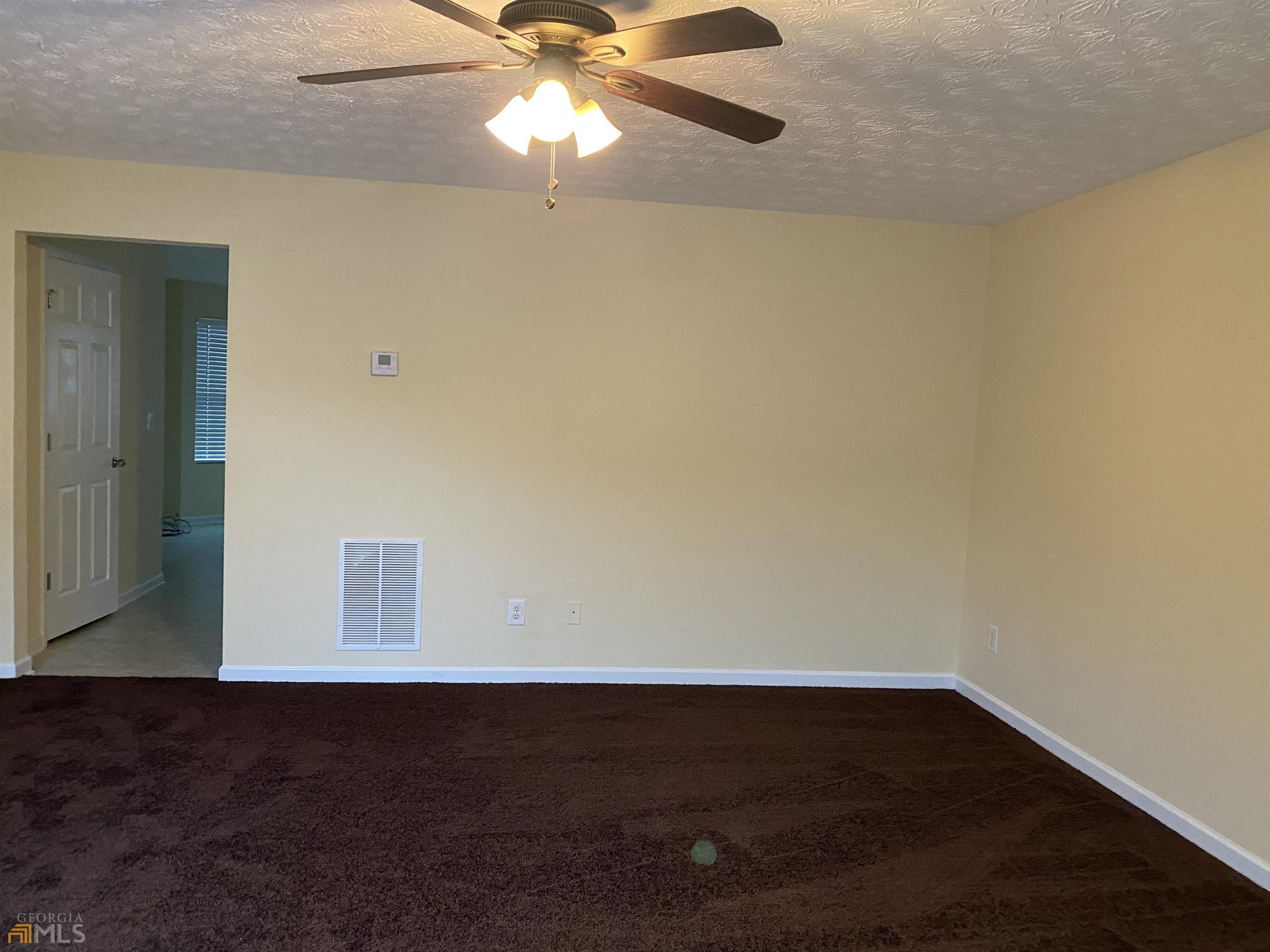 7200 Grosbeak Street Union City GA 30291