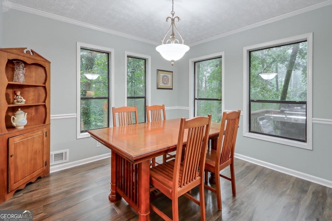 428 Riverlake Court Woodstock GA 30188